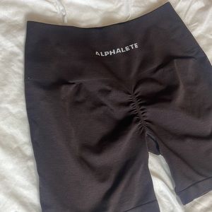 Alphalete Amplify Shorts (Chocolate)